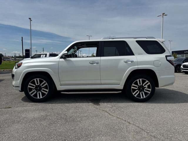 Used 2022 Toyota 4Runner Limited RWD image 3