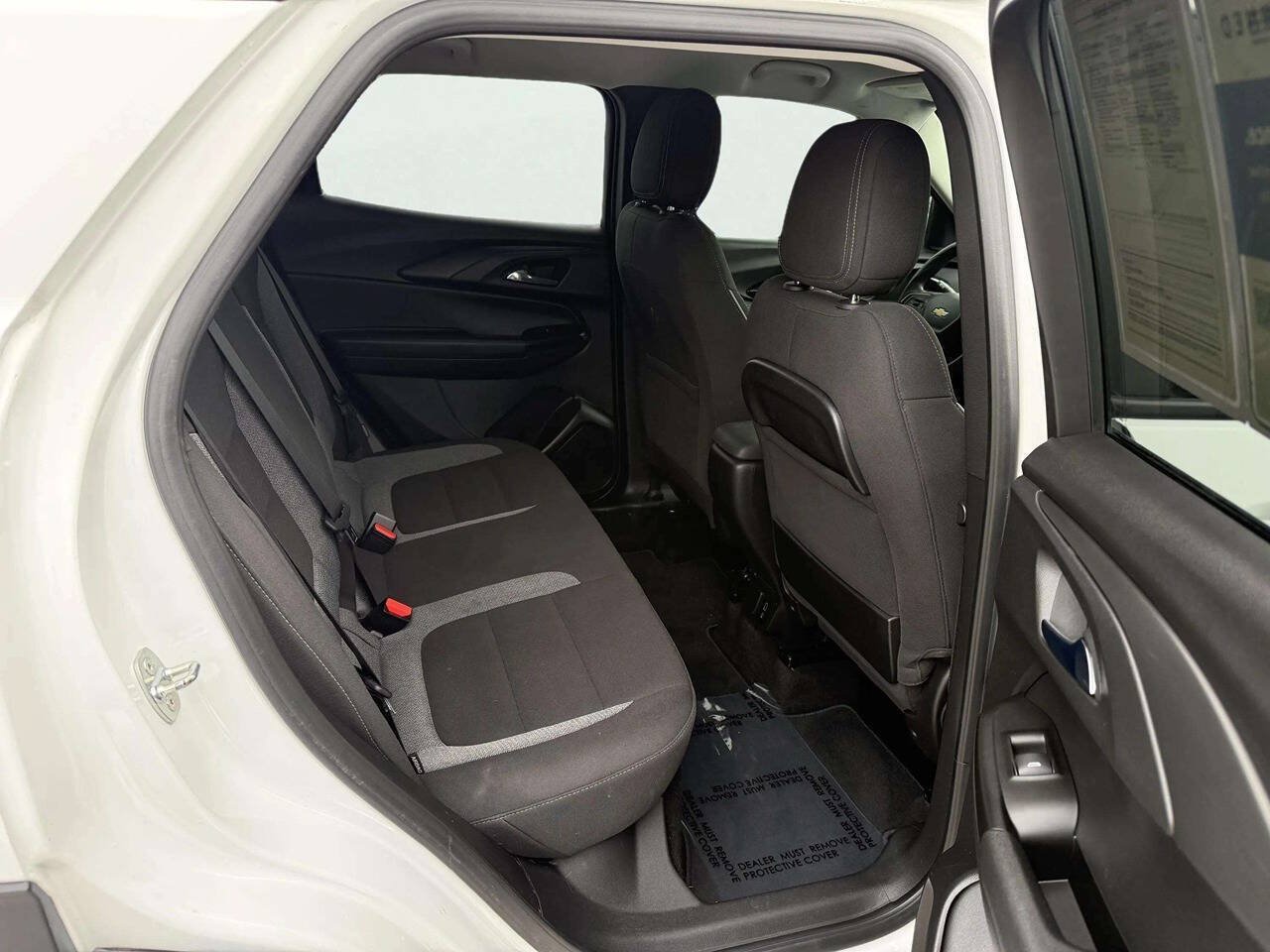 Used 2022 Chevrolet TrailBlazer LT w/ Convenience Package FWD image 13