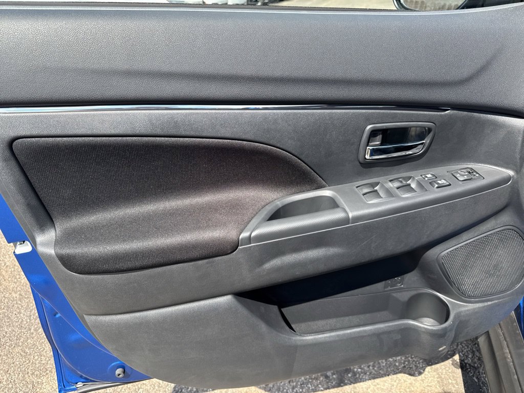New 2027 Mitsubishi Outlander Sport LE FWD image 29