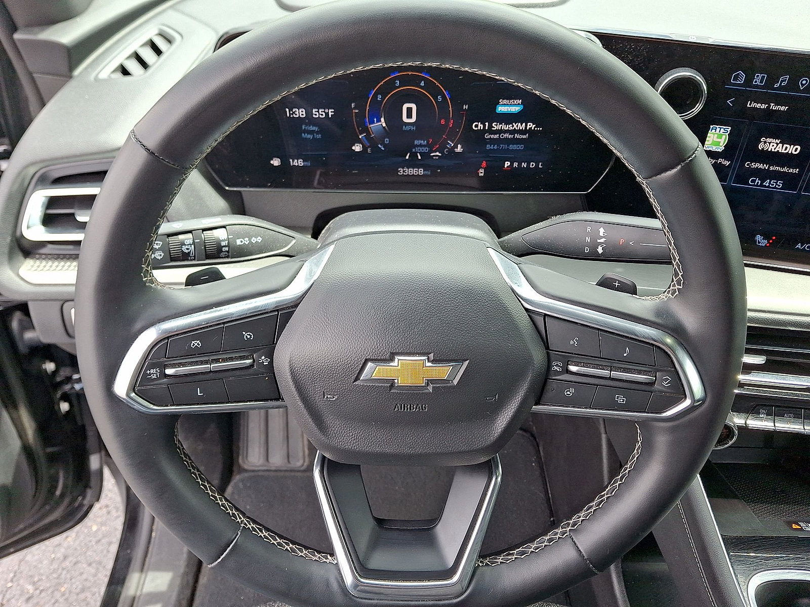 Used 2025 Chevrolet Traverse LT FWD image 16