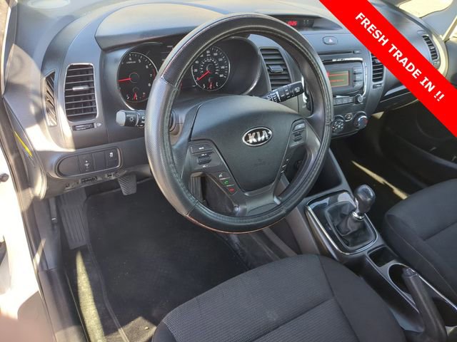 Used 2017 Kia Forte LX image 10