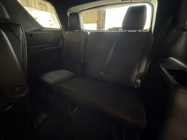 Used 2023 Chevrolet Traverse LT image 24
