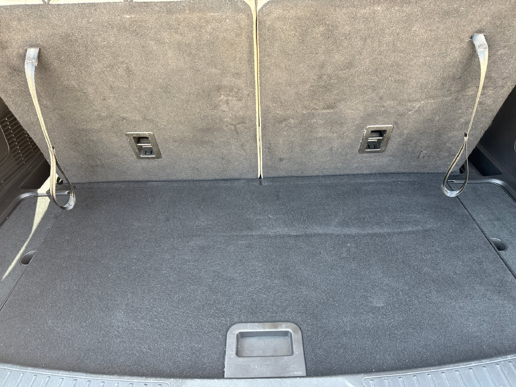 Used 2023 Ford Explorer XLT w/ Equipment Group 202A AWD/4WD image 8