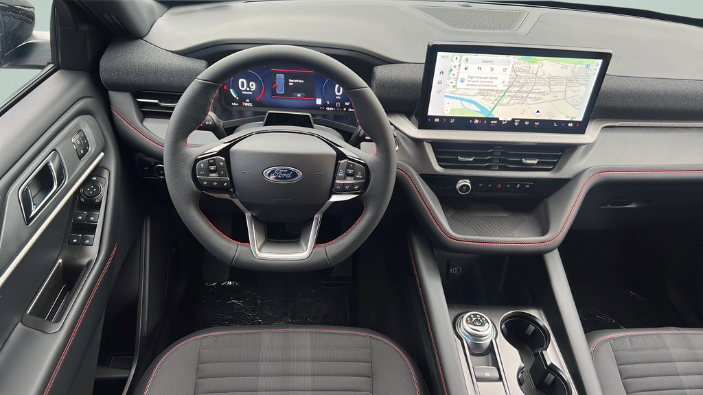 New 2026 Ford Explorer ST-Line w/ ST-Line Street Pack AWD/4WD image 12