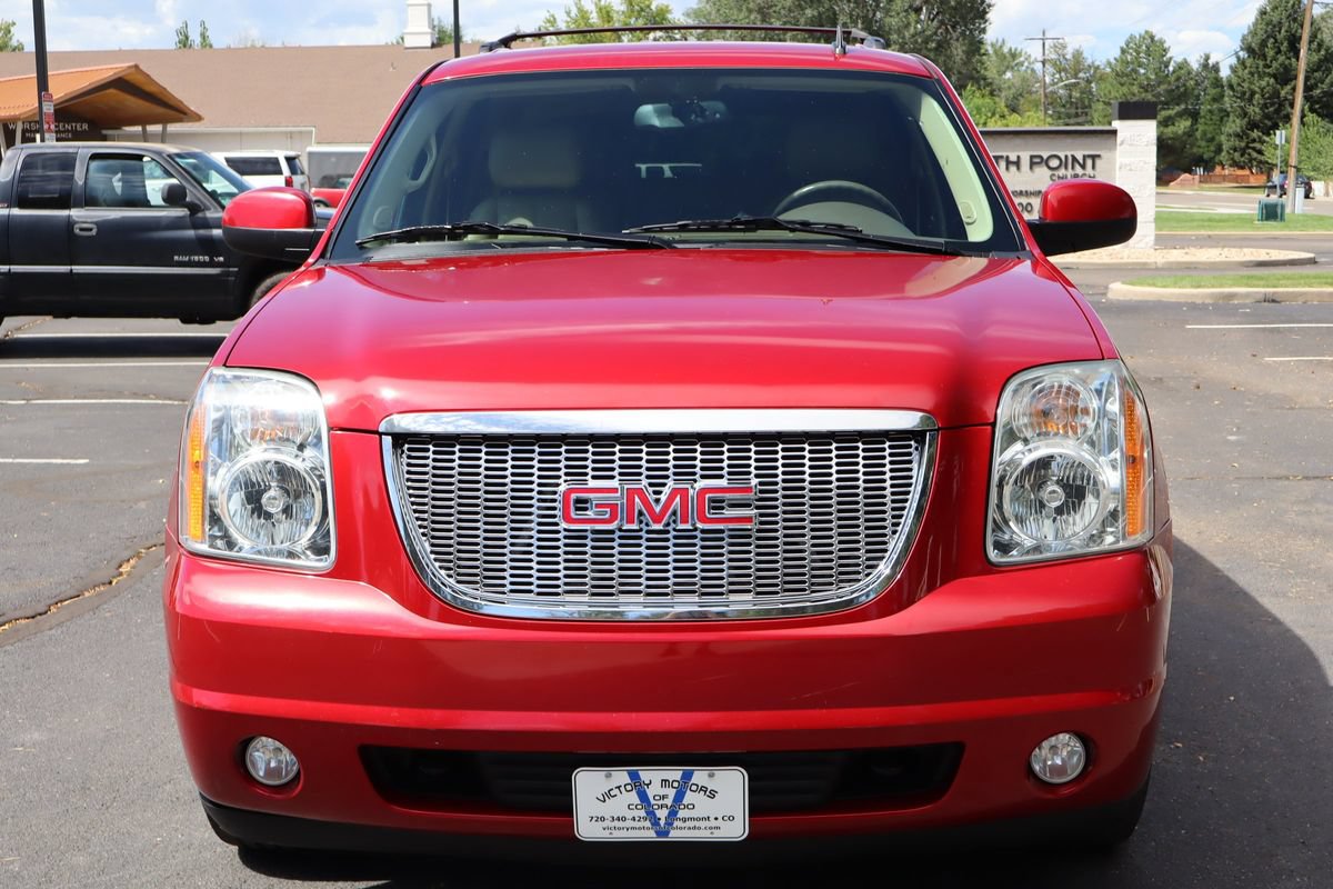 Used 2013 GMC Yukon SLT w/ SLT-2 Equipment Package AWD/4WD image 12