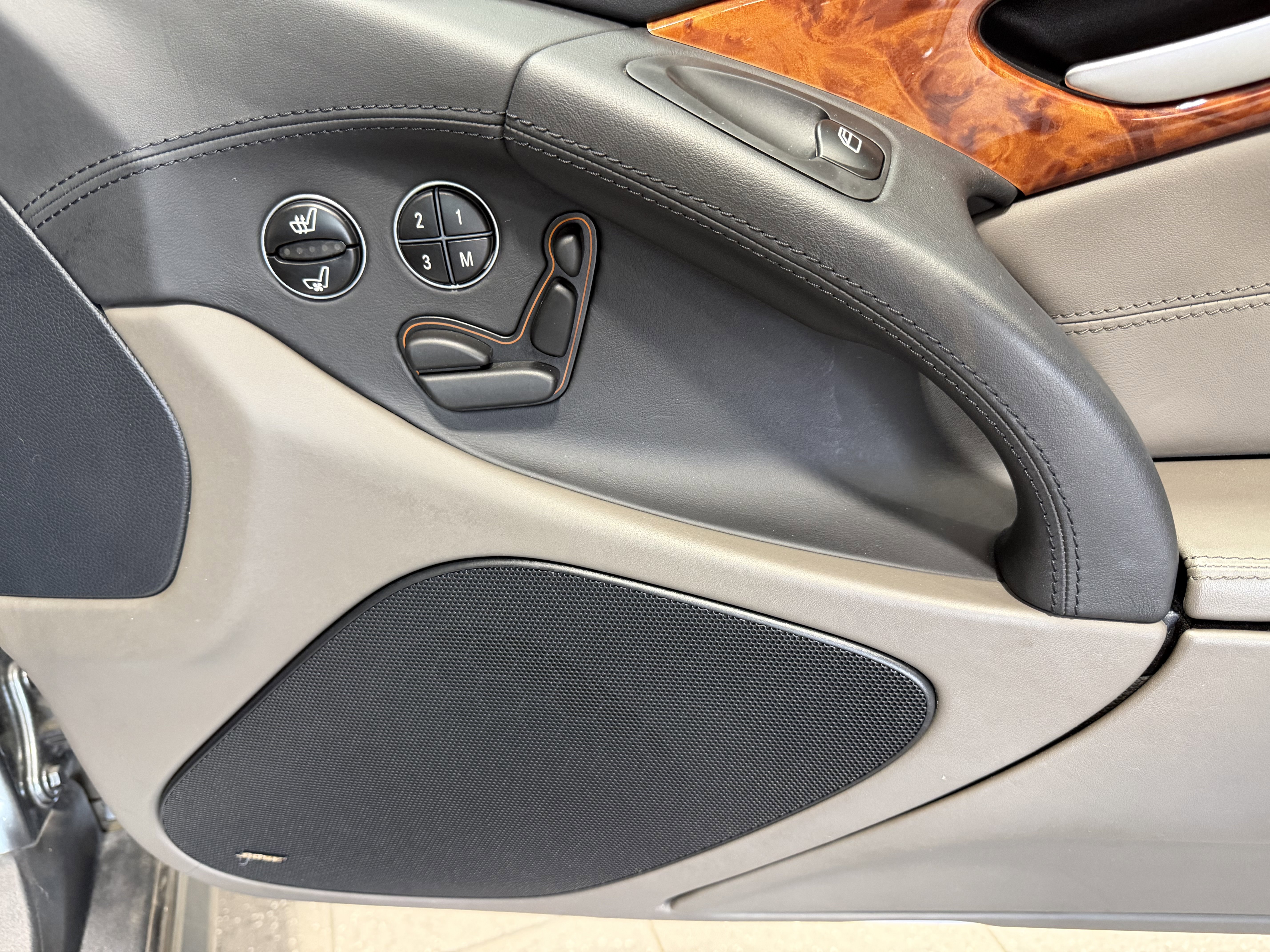 Used 2007 Mercedes-Benz SL 550 image 27