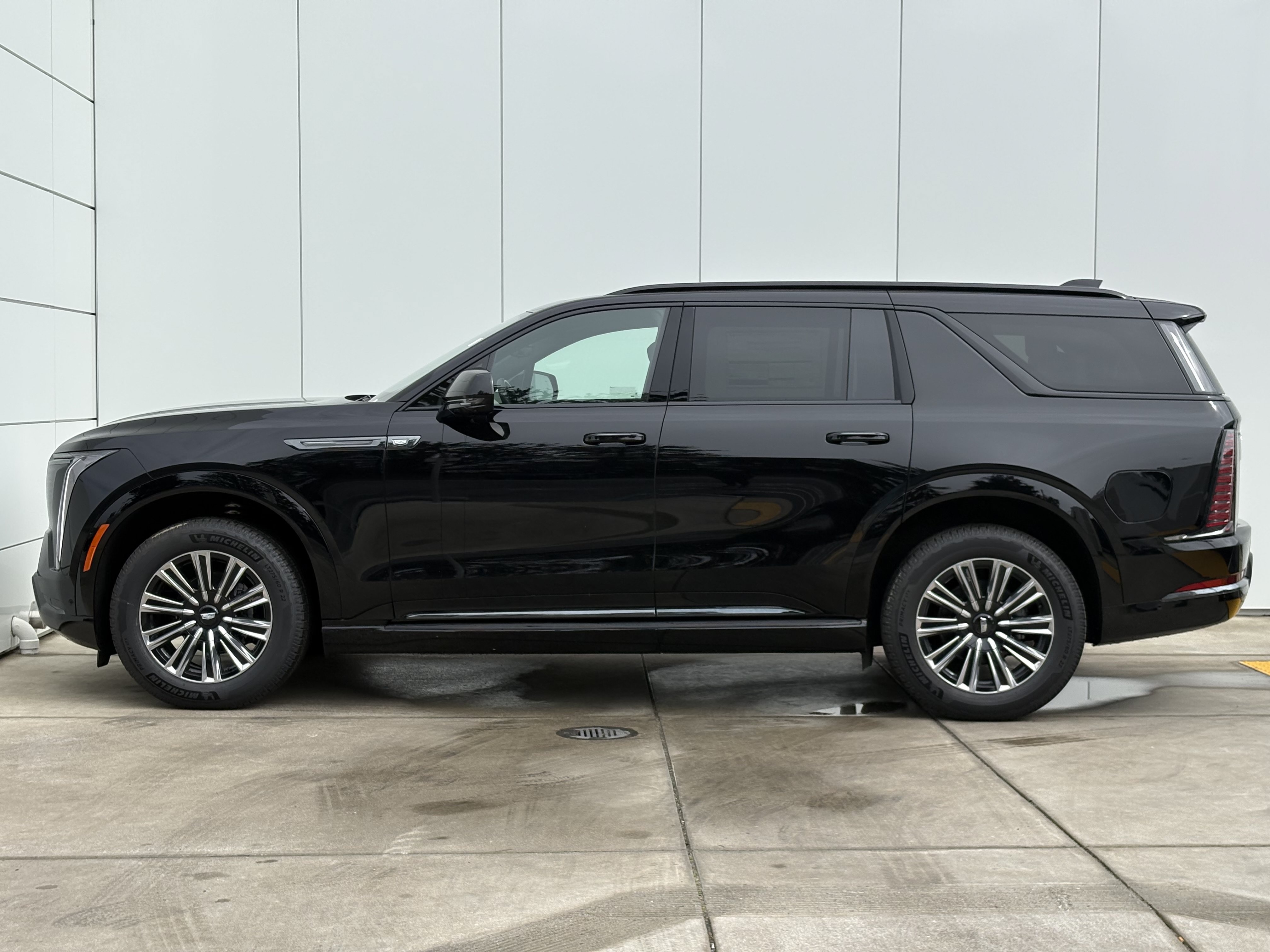 New 2026 Cadillac Escalade IQL Sport 1 AWD/4WD image 4