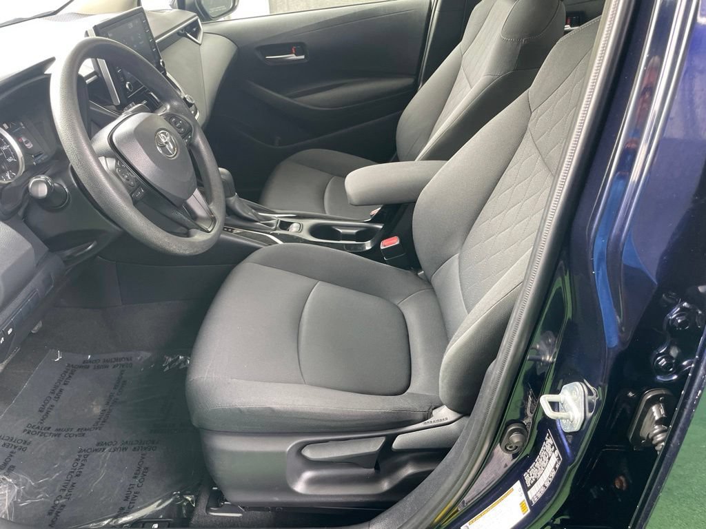 Used 2020 Toyota Corolla LE FWD image 33