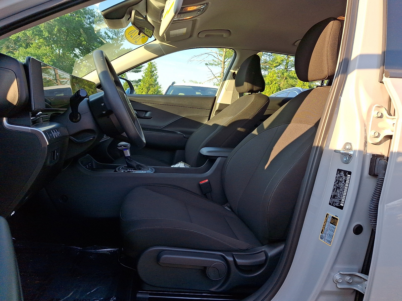 Used 2026 Hyundai Kona SE FWD image 14
