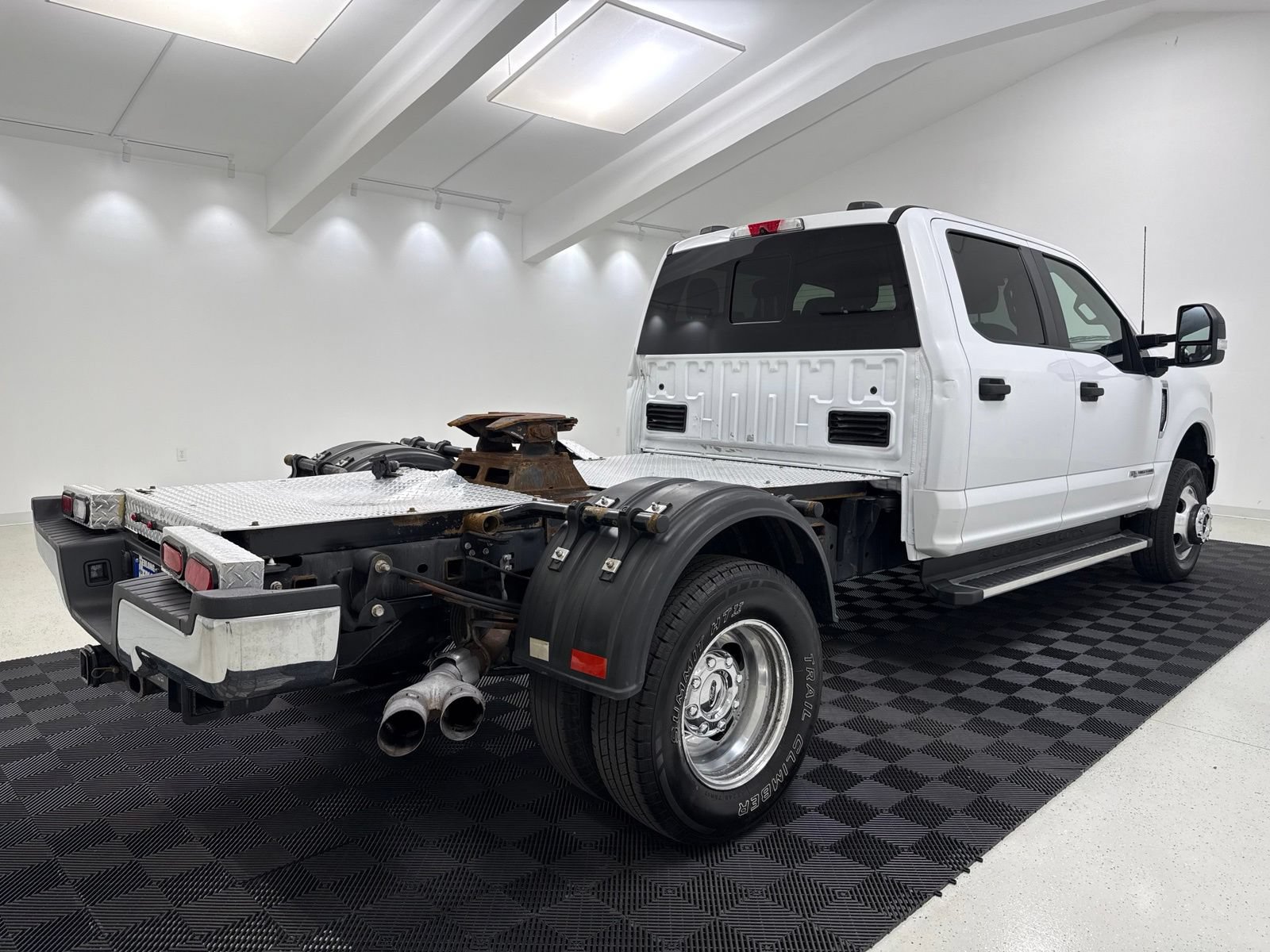 Used 2022 Ford F350 XL w/ STX Appearance Package AWD/4WD image 5