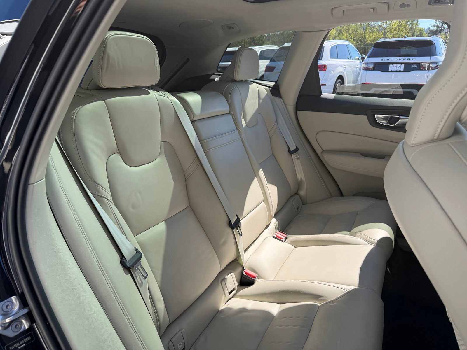 Used 2021 Volvo XC60 T5 Inscription w/ Advanced Package AWD/4WD image 19