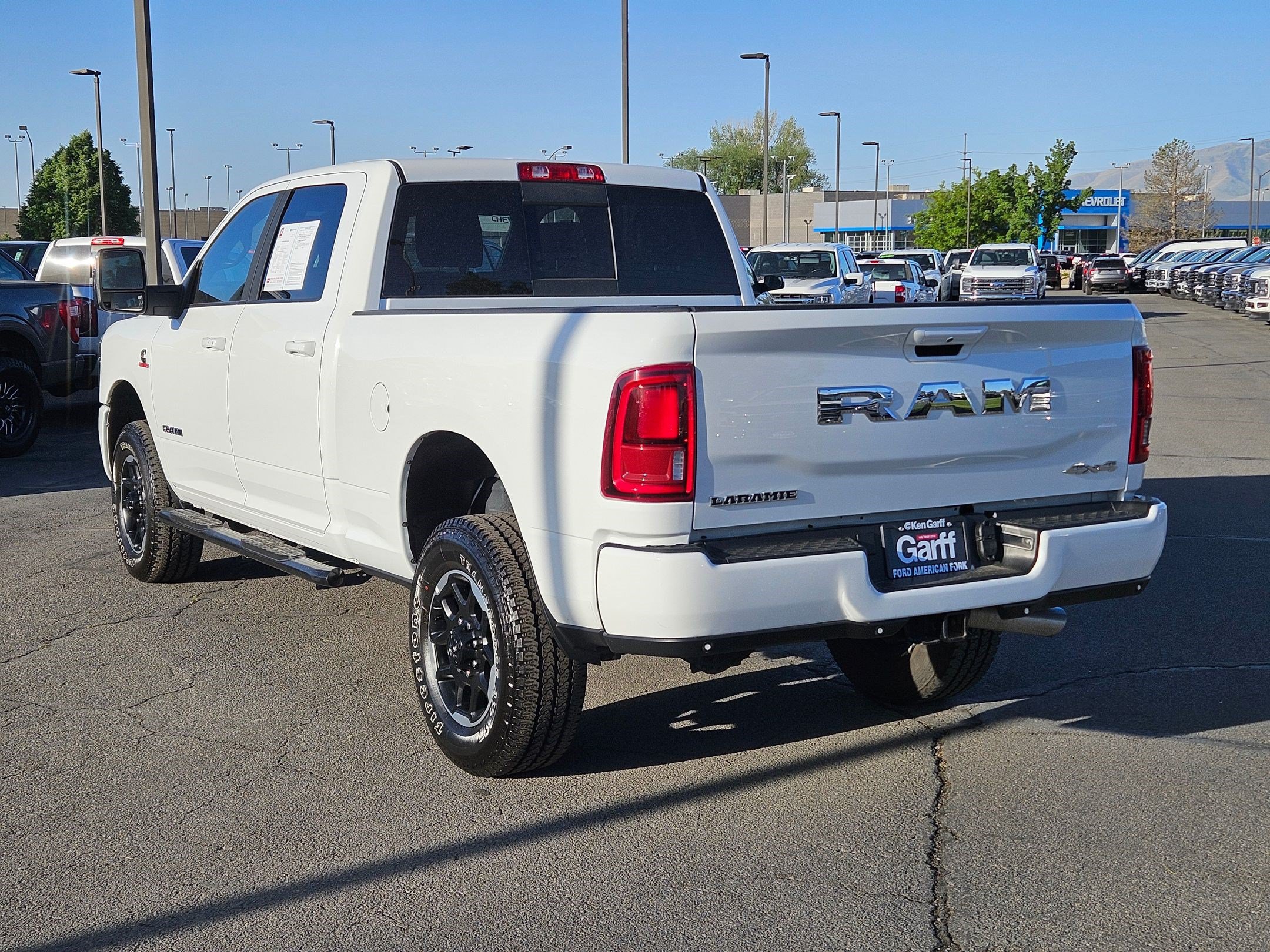 Used 2025 RAM 2500 Laramie AWD/4WD image 9
