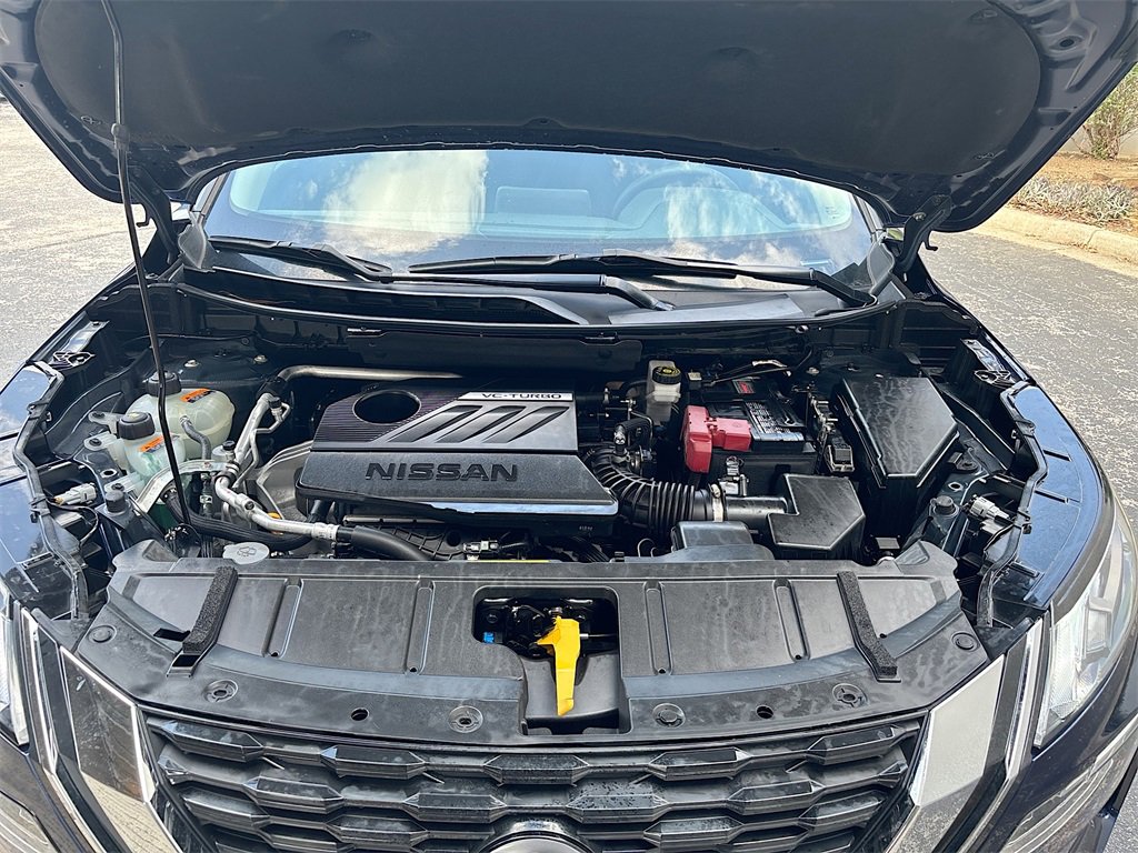 Used 2024 Nissan Rogue SV image 28