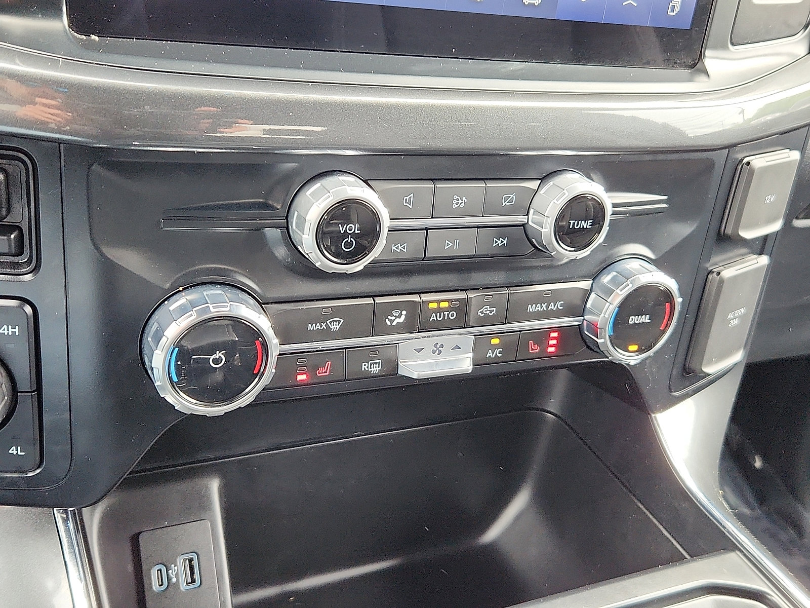 Used 2023 Ford F150 XLT w/ Equipment Group 302A High AWD/4WD image 15
