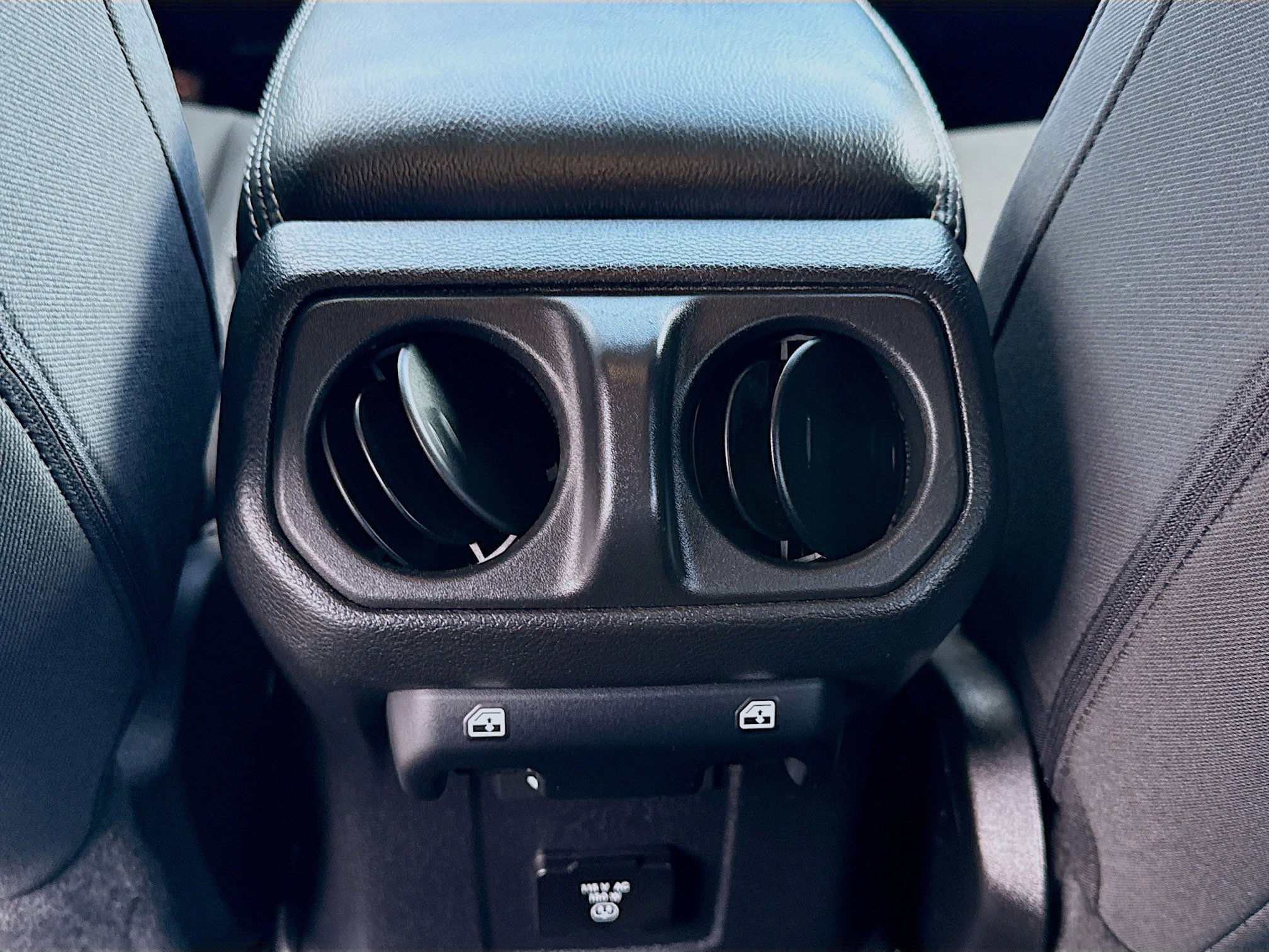 Used 2022 Jeep Wrangler Unlimited Sahara image 21