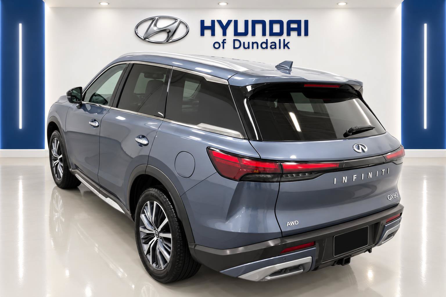 Used 2024 INFINITI QX60 Sensory AWD/4WD image 2