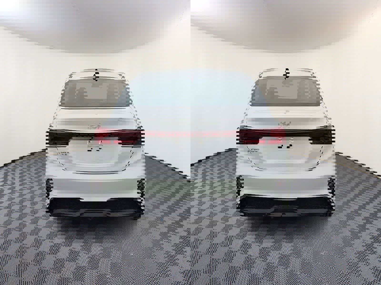 Used 2023 Kia Forte LXS w/ LXS Technology Package image 6