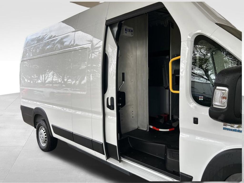 Used 2024 RAM ProMaster 3500 w/ Delivery Van Package image 20