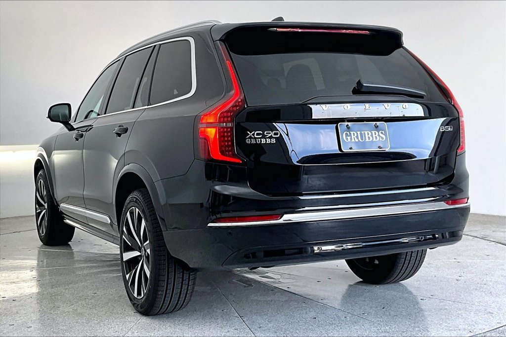 New 2026 Volvo XC90 B5 Core AWD/4WD image 4