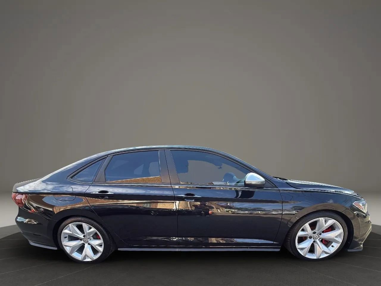 Used 2019 Volkswagen Jetta GLI image 4