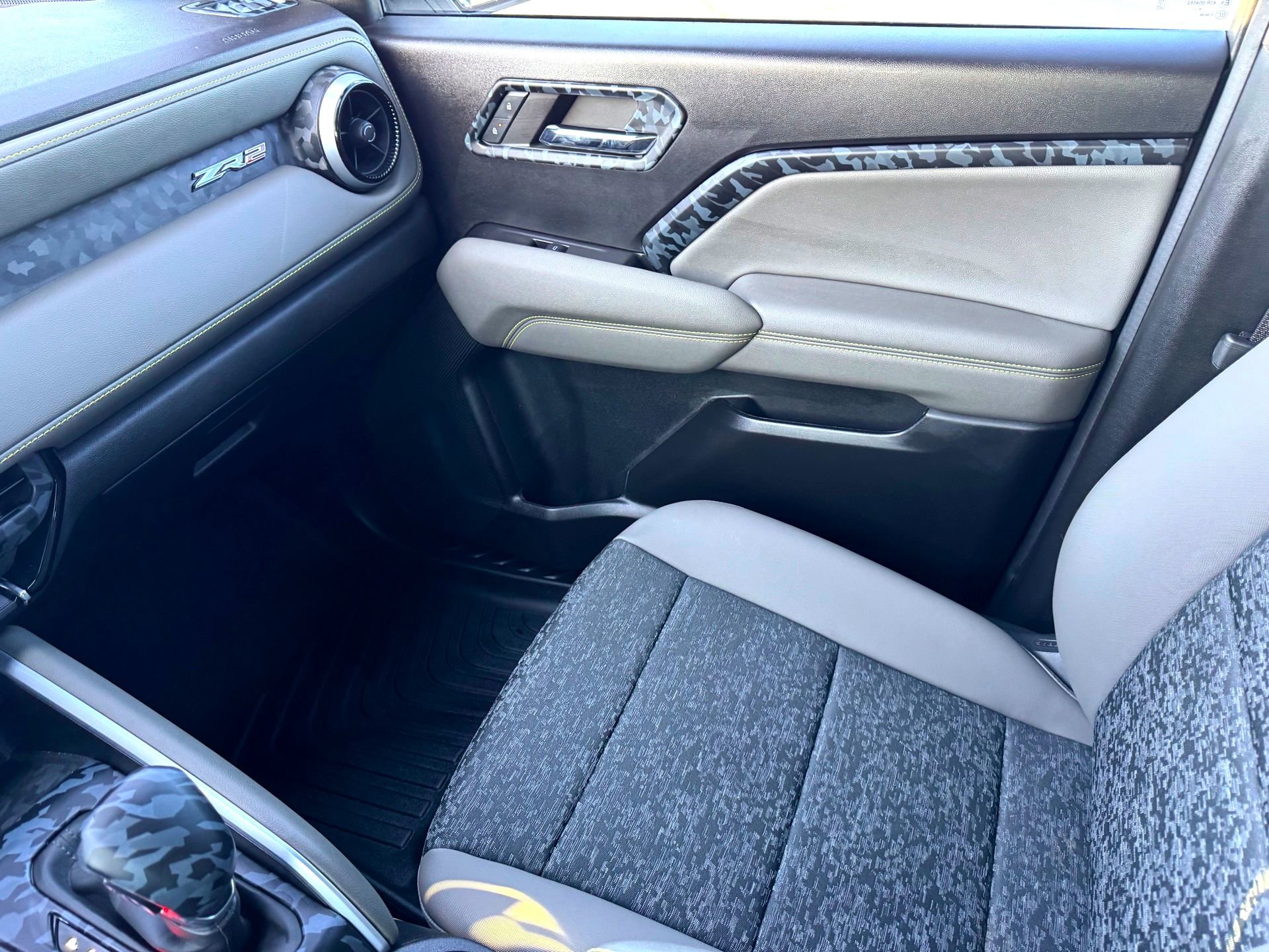 Used 2024 Chevrolet Colorado ZR2 image 30