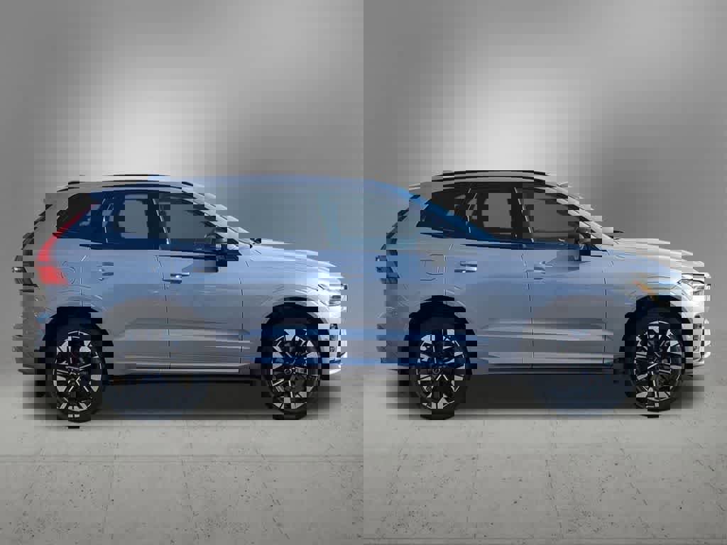 New 2026 Volvo XC60 B5 Plus w/ Protection Package Premier image 7