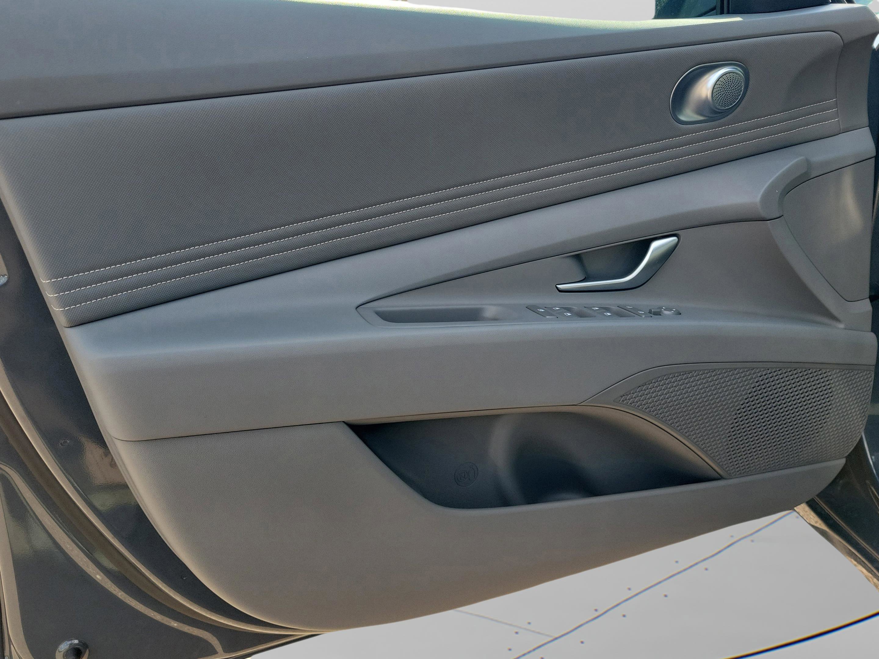 New 2026 Hyundai Elantra SEL Sport image 15