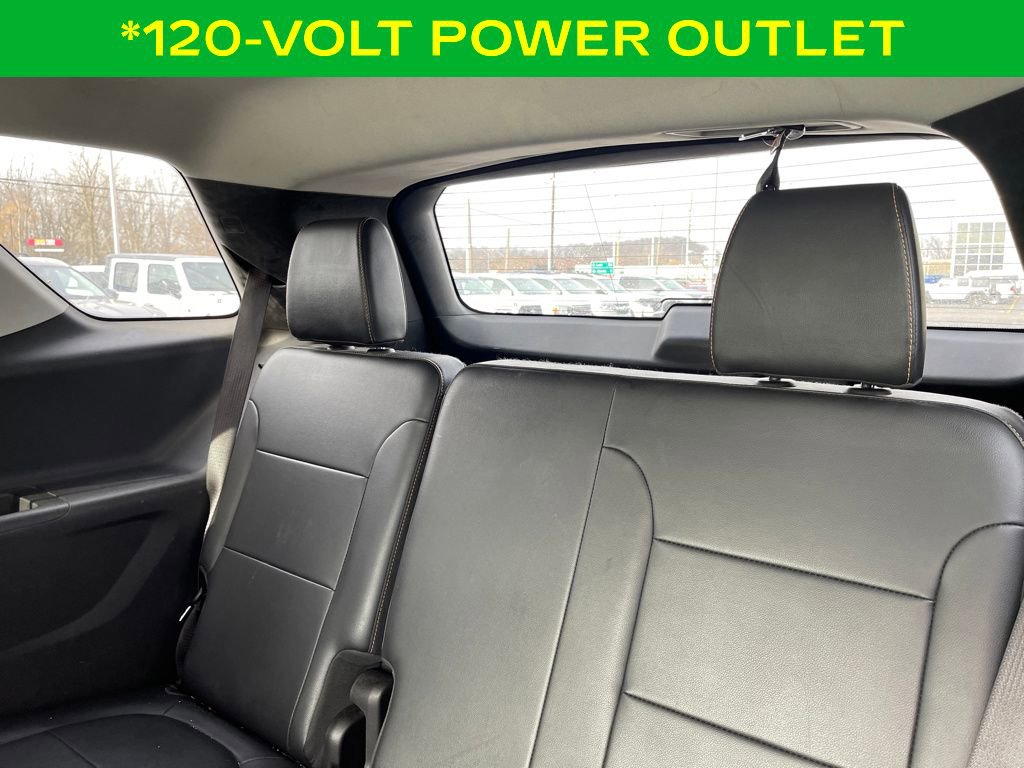 Used 2018 Chevrolet Traverse RS image 16