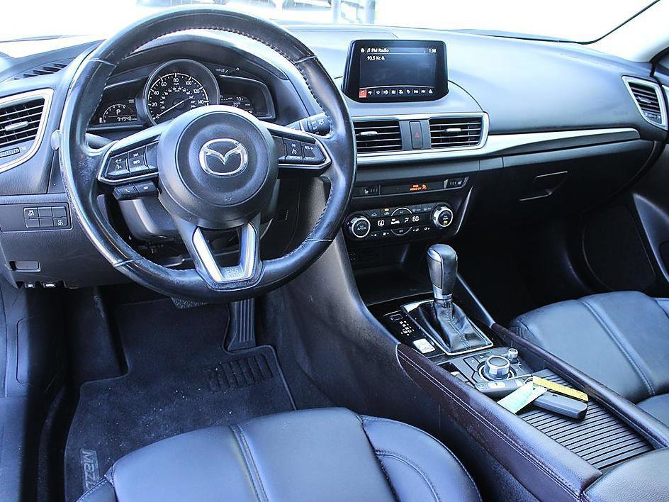 Used 2017 MAZDA MAZDA3 Touring FWD image 14