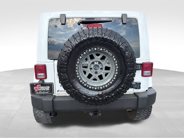 Used 2014 Jeep Wrangler Unlimited Rubicon w/ Connectivity Group AWD/4WD image 6