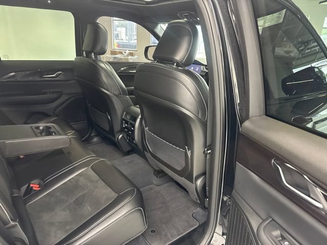 Used 2023 Jeep Grand Cherokee Altitude AWD/4WD image 29