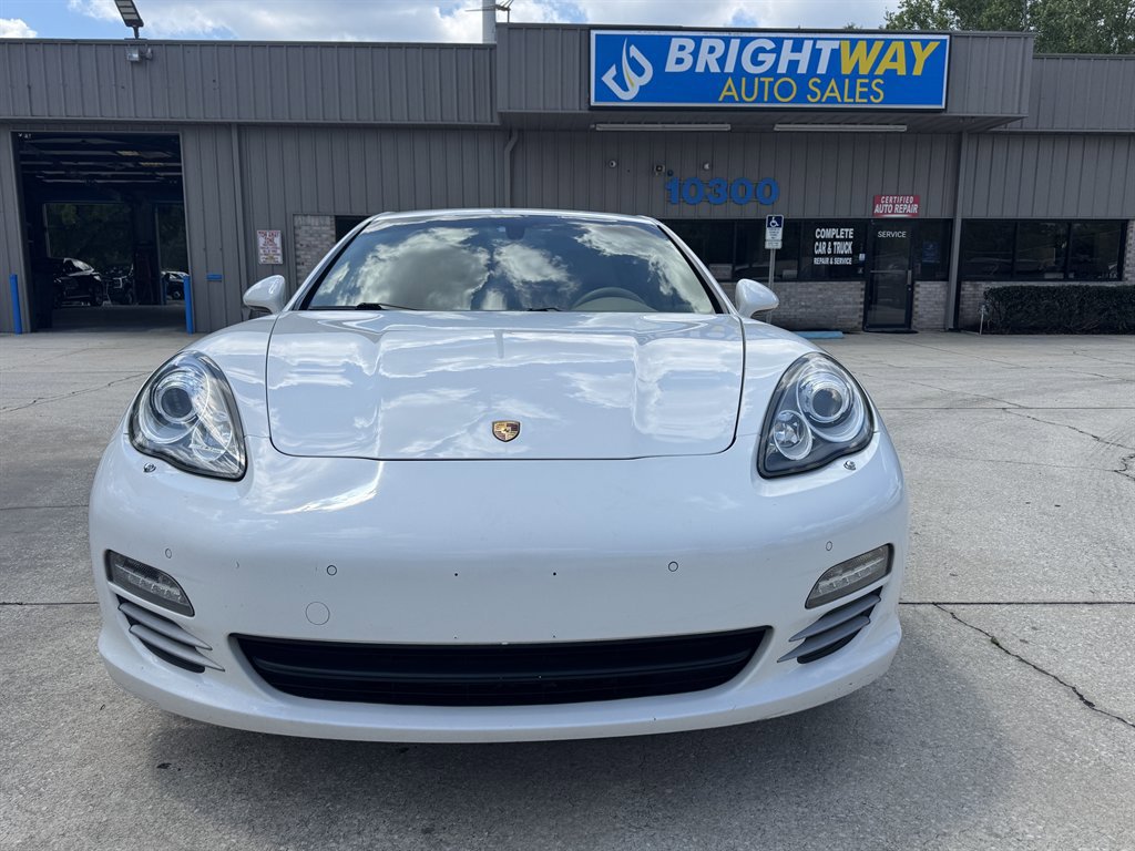 Used 2012 Porsche Panamera 4 image 4