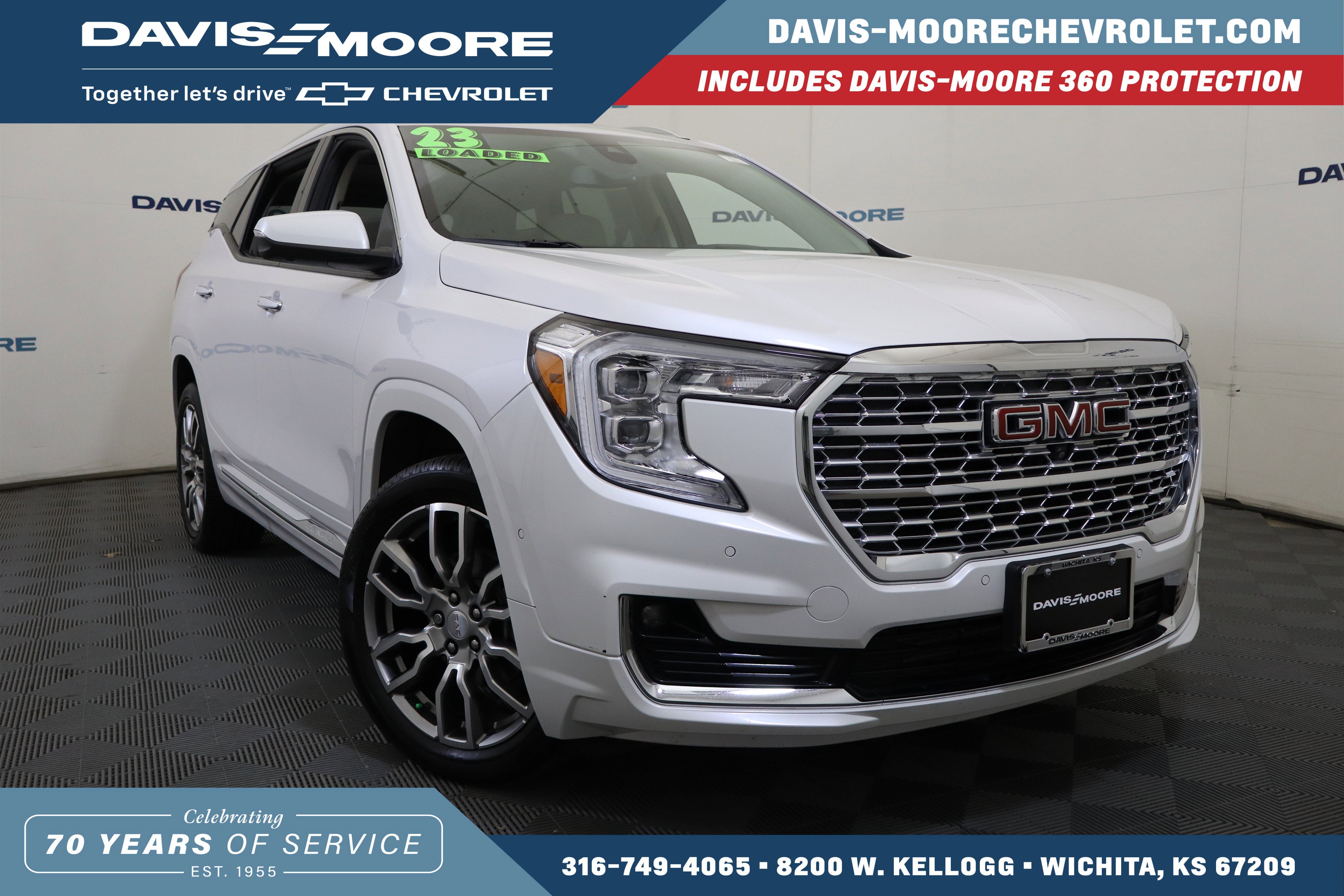 Used 2023 GMC Terrain Denali w/ Denali Premium Package image 1