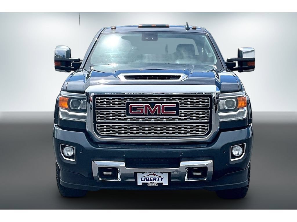 Used 2018 GMC Sierra 3500 Denali w/ Duramax Plus Package AWD/4WD image 2