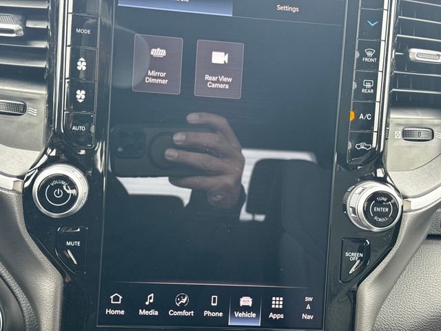 New 2026 RAM 1500 4x4 Crew Cab image 31
