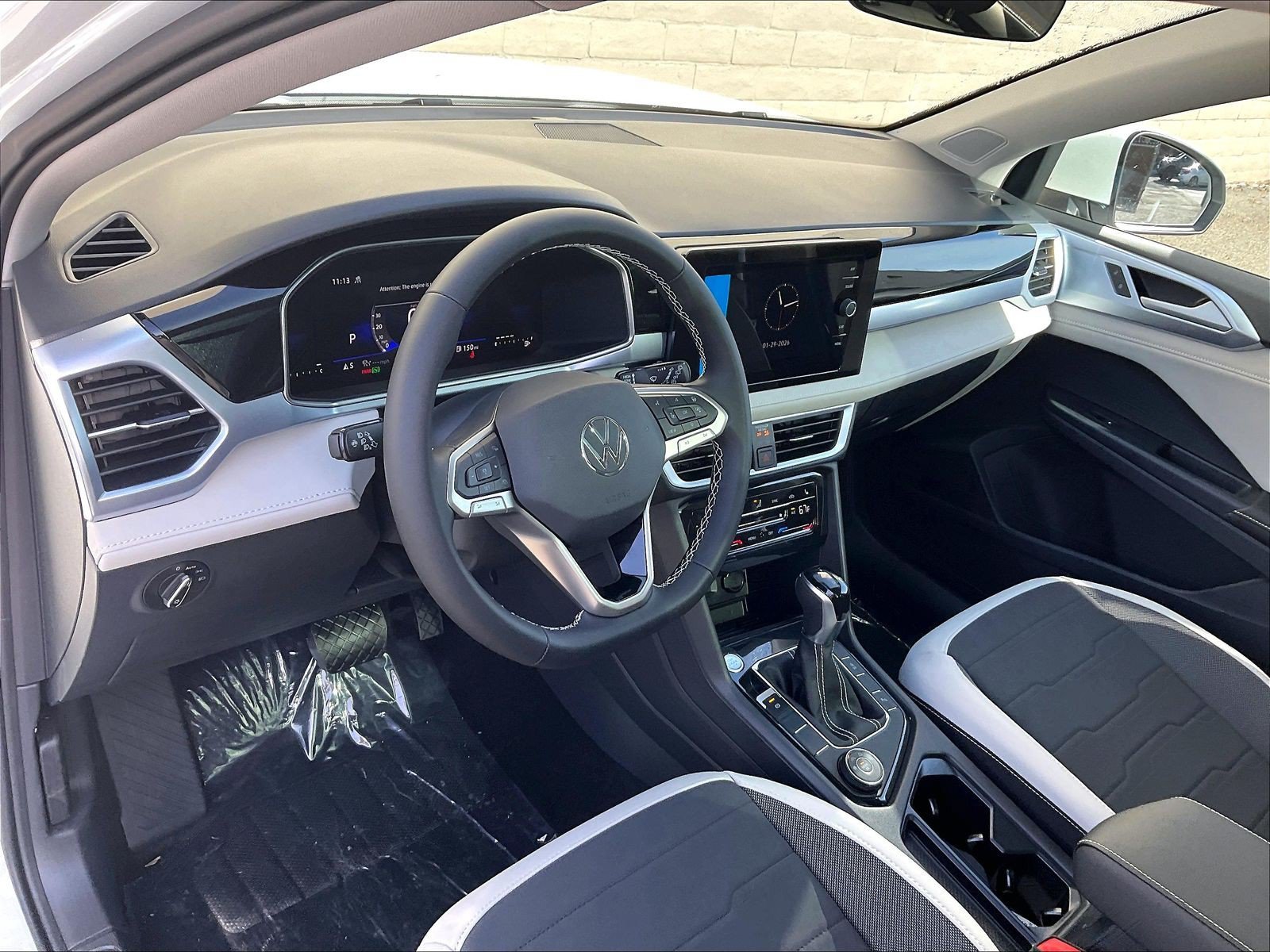 New 2026 Volkswagen Taos SE AWD/4WD image 6