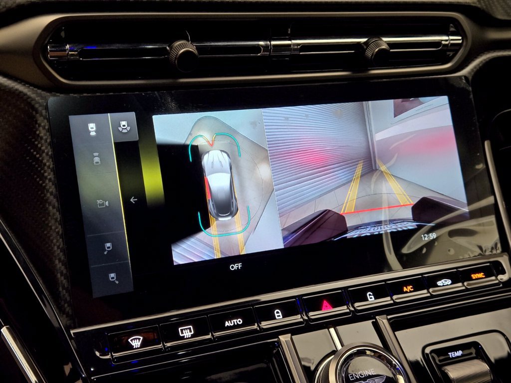 New 2025 Aston Martin V8 Vantage Coupe RWD image 35