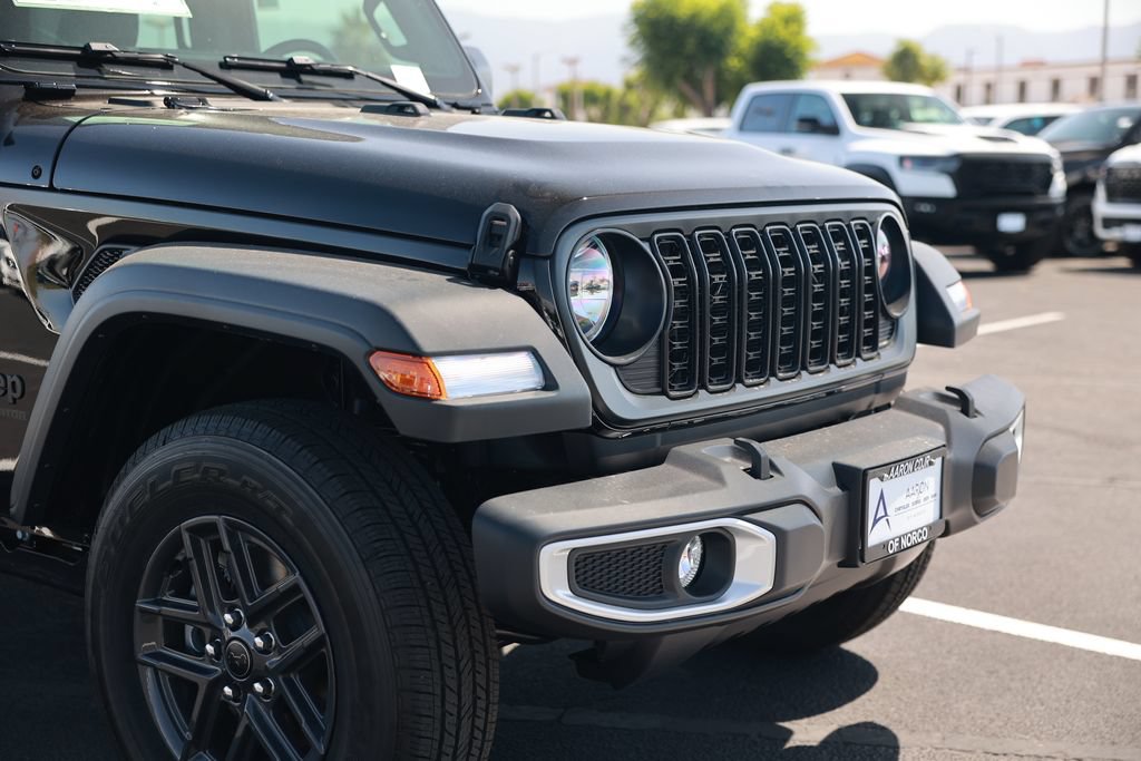 New 2026 Jeep Gladiator Sport AWD/4WD image 7