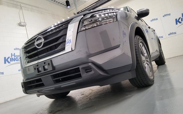 Used 2024 Nissan Pathfinder SV image 44