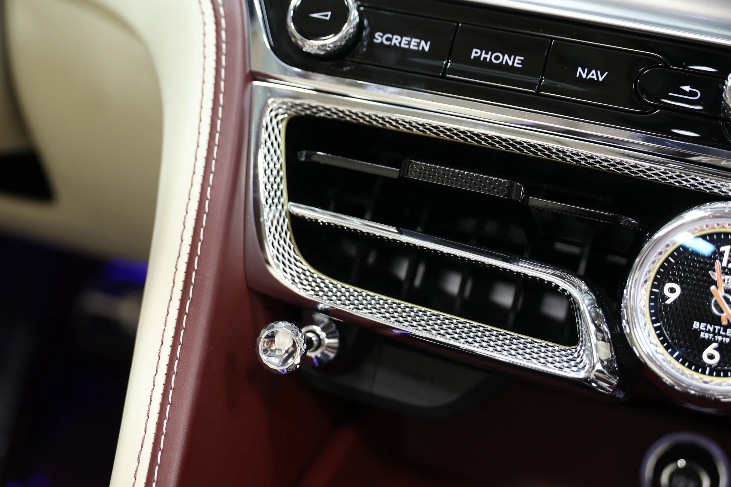 Used 2022 Bentley Flying Spur W12 AWD/4WD image 59