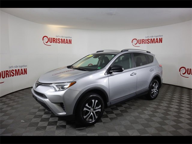 Used 2017 Toyota RAV4 LE image 2