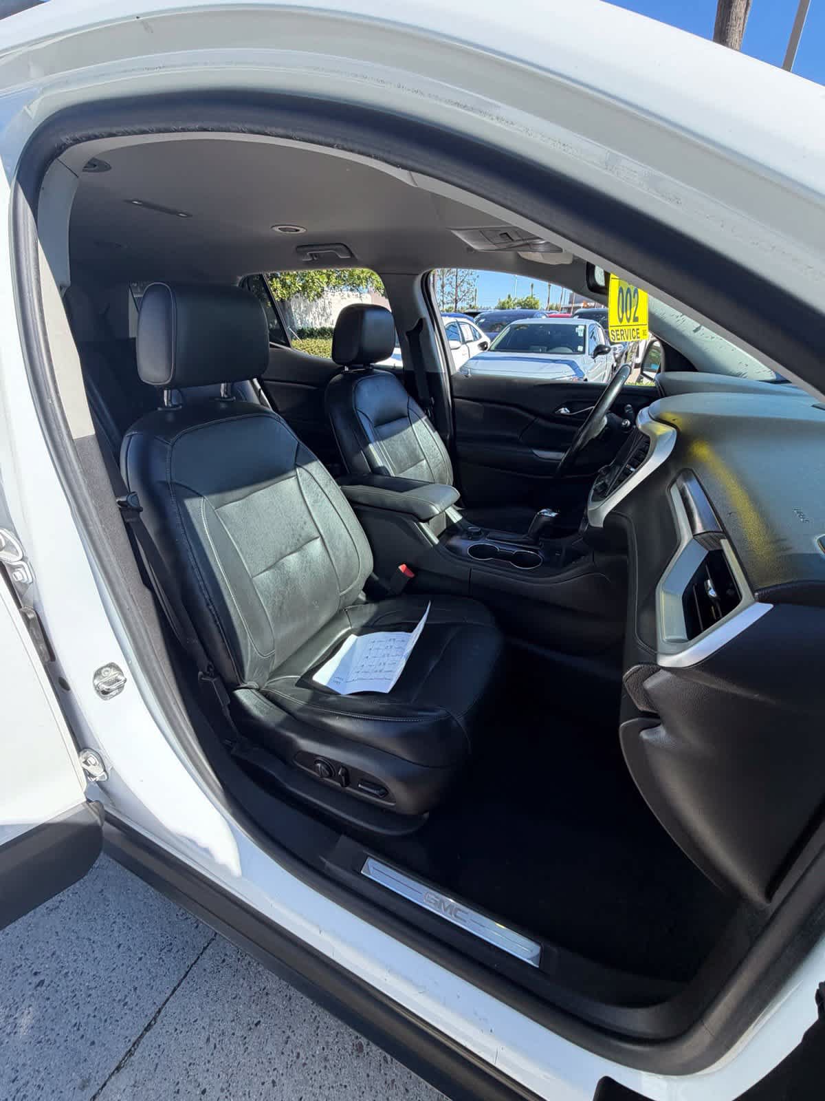 Used 2018 GMC Acadia SLT FWD image 9