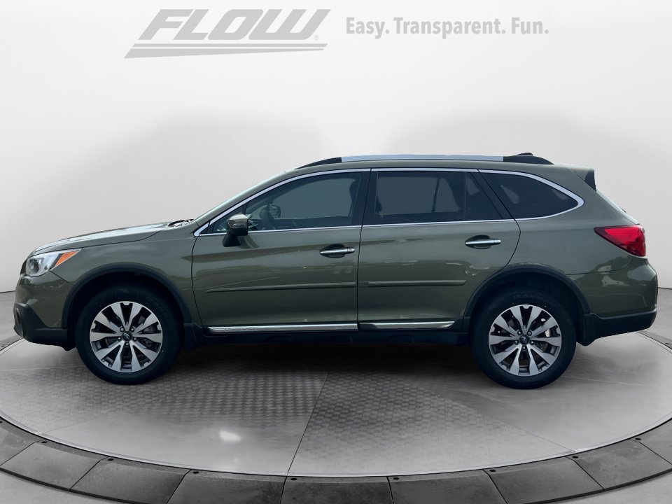 Used 2017 Subaru Outback 3.6R Touring w/ Popular Package #5A AWD/4WD image 5