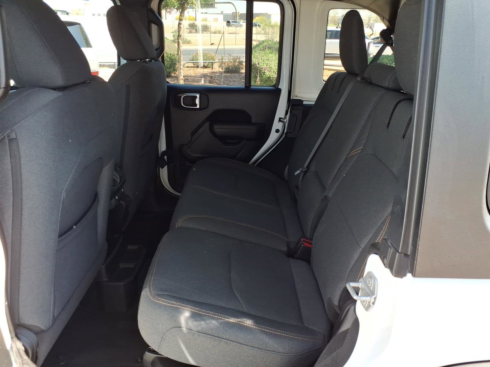 Used 2025 Jeep Wrangler Willys image 16