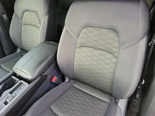 Used 2025 Nissan Pathfinder SV image 11