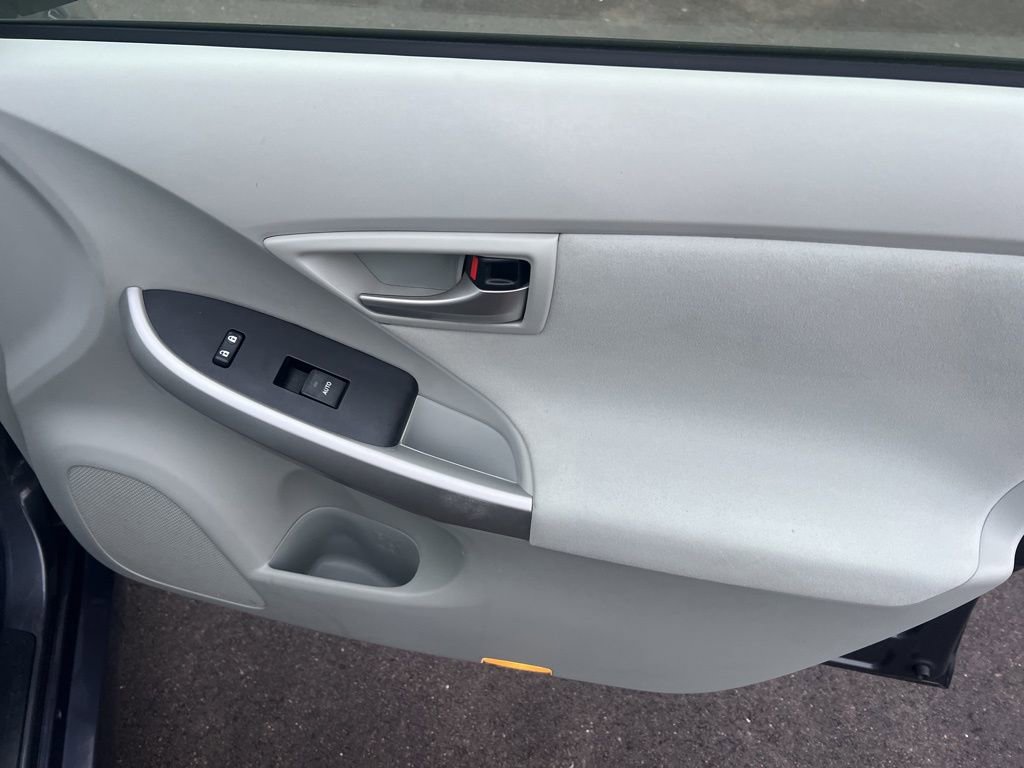 Used 2013 Toyota Prius Two image 21