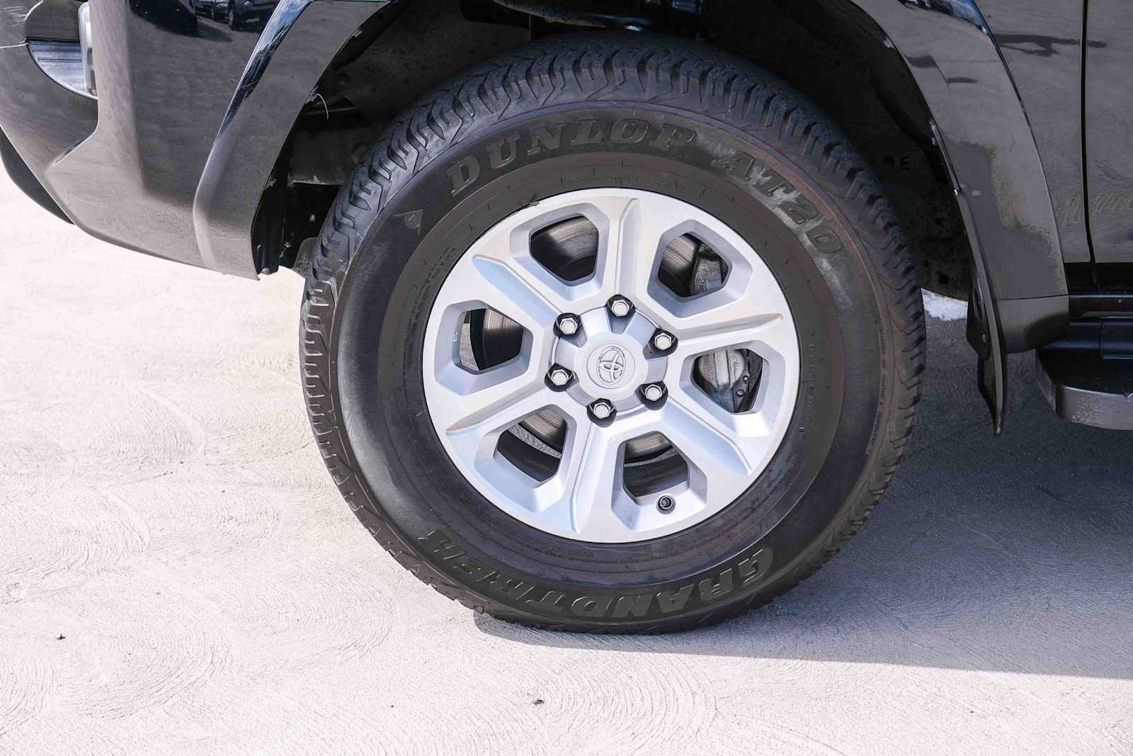 Used 2024 Toyota 4Runner SR5 Premium AWD/4WD image 10