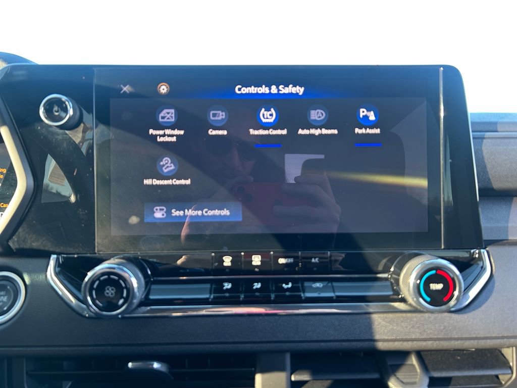 Used 2024 Chevrolet Colorado Trail Boss w/ Technology Package image 24