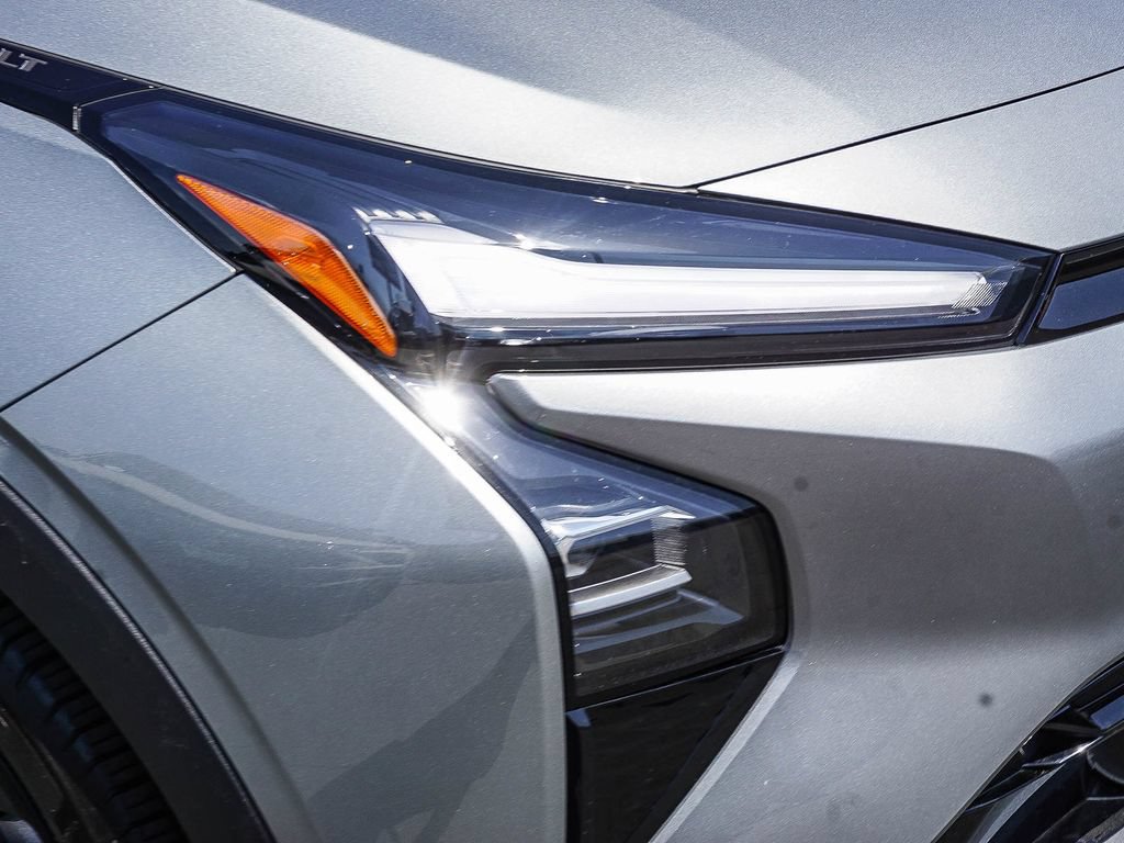 New 2027 Chevrolet Bolt RS w/ Technology Package FWD image 10