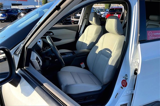 Certified 2024 Nissan Rogue SL w/ SL Premium Package image 21